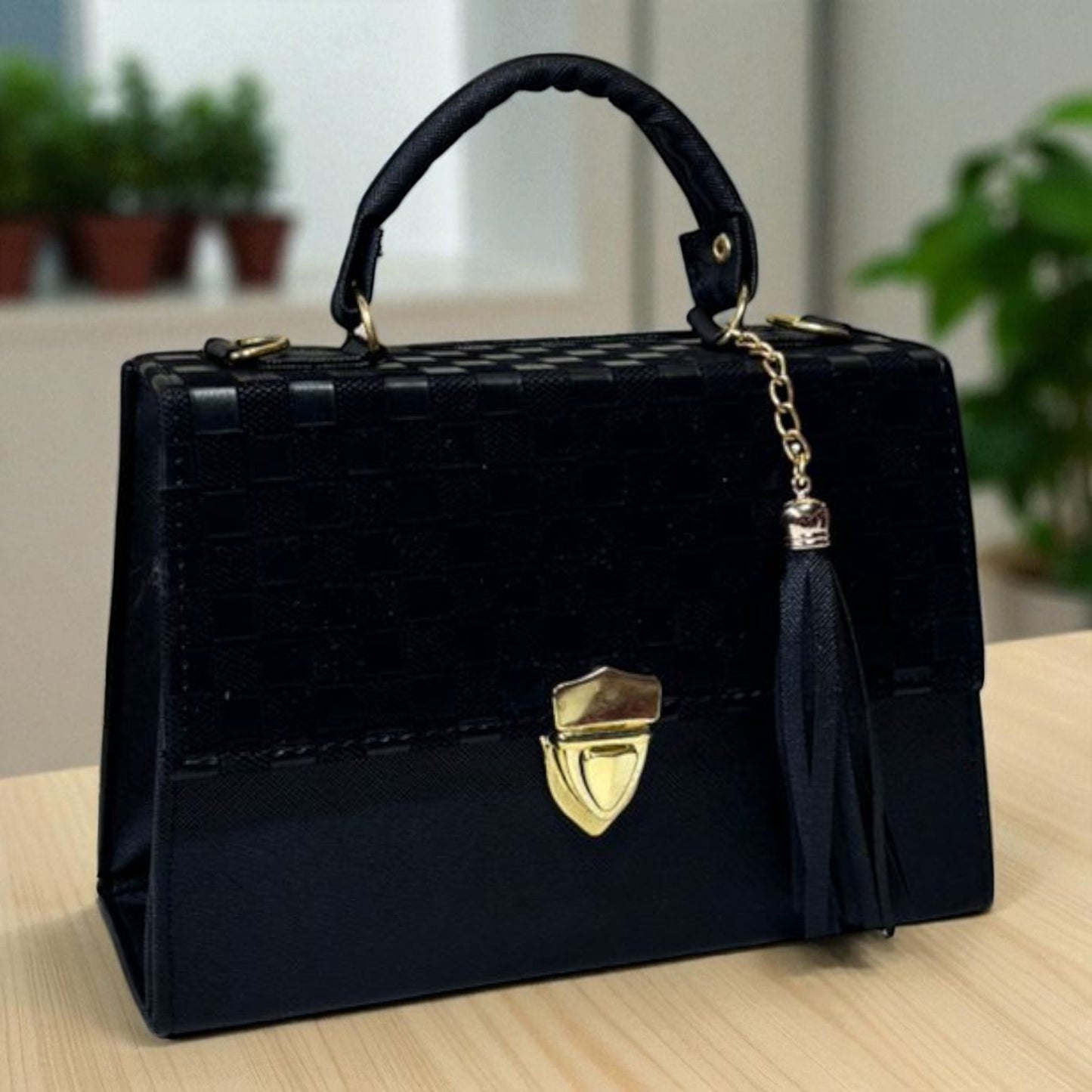 Bolsa CINTHIA Crossbody Rosa con Tassel Elegante – Mini Tote Femenino y Moderno