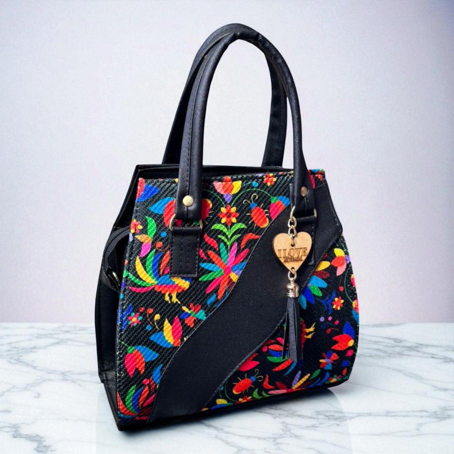 Bolsa GUILLERMINA Mediana Artesanal Blanca con Bordado de Flores y Colibríes | Elegante y Única | Moda Dama Casual y Oficina