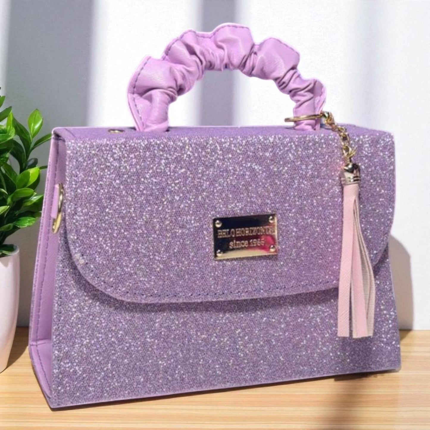 Bolsa JOSEFINA Crossbody Holográfica con Asa Lila y Tassel – Mini Tote Futurista de Moda