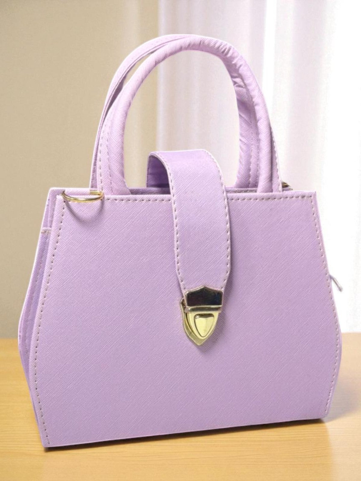 Bolsa MAGDA Crossbody Roja con Cierre Metálico Dorado – Mini Tote Elegante y Versátil de Moda