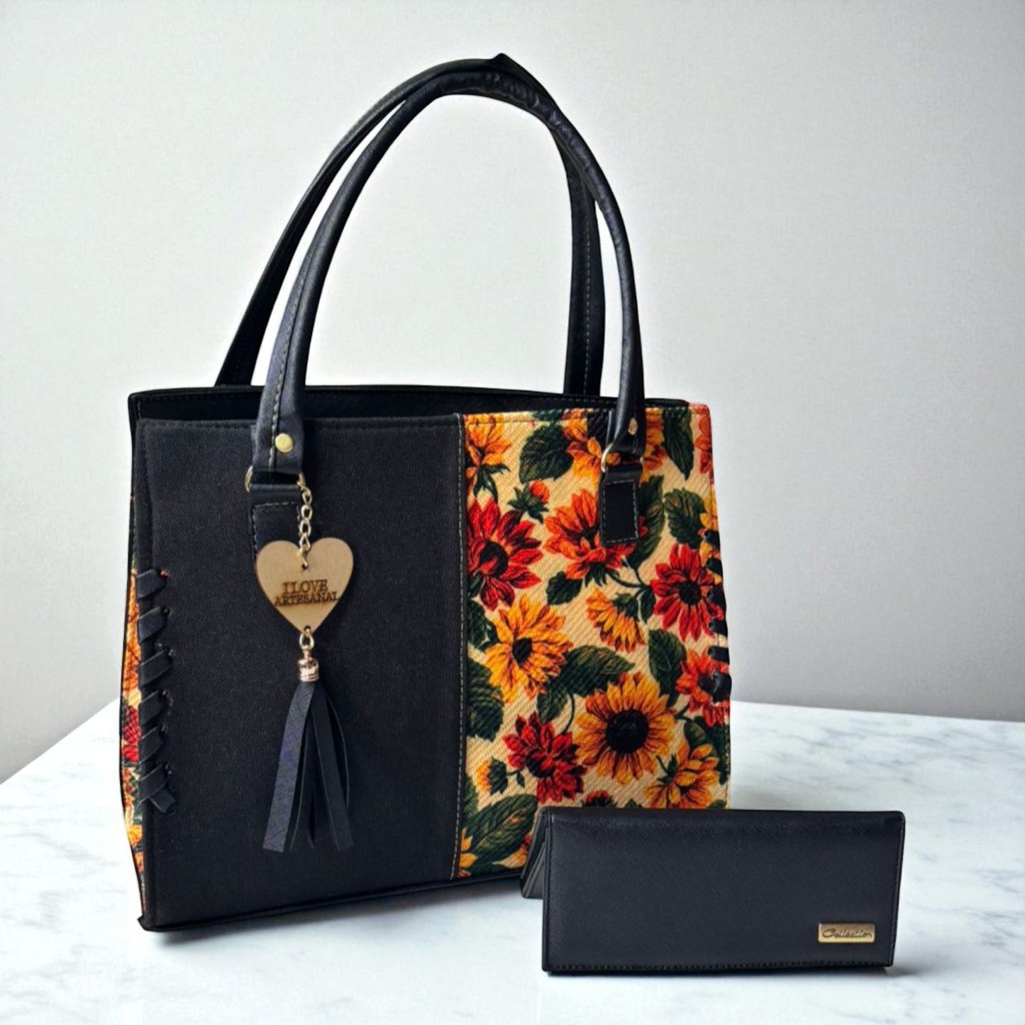 Bolsa artesanal CLAUDIA rosa con flores bordadas coloridas, moderna, elegante, resistente y espaciosa