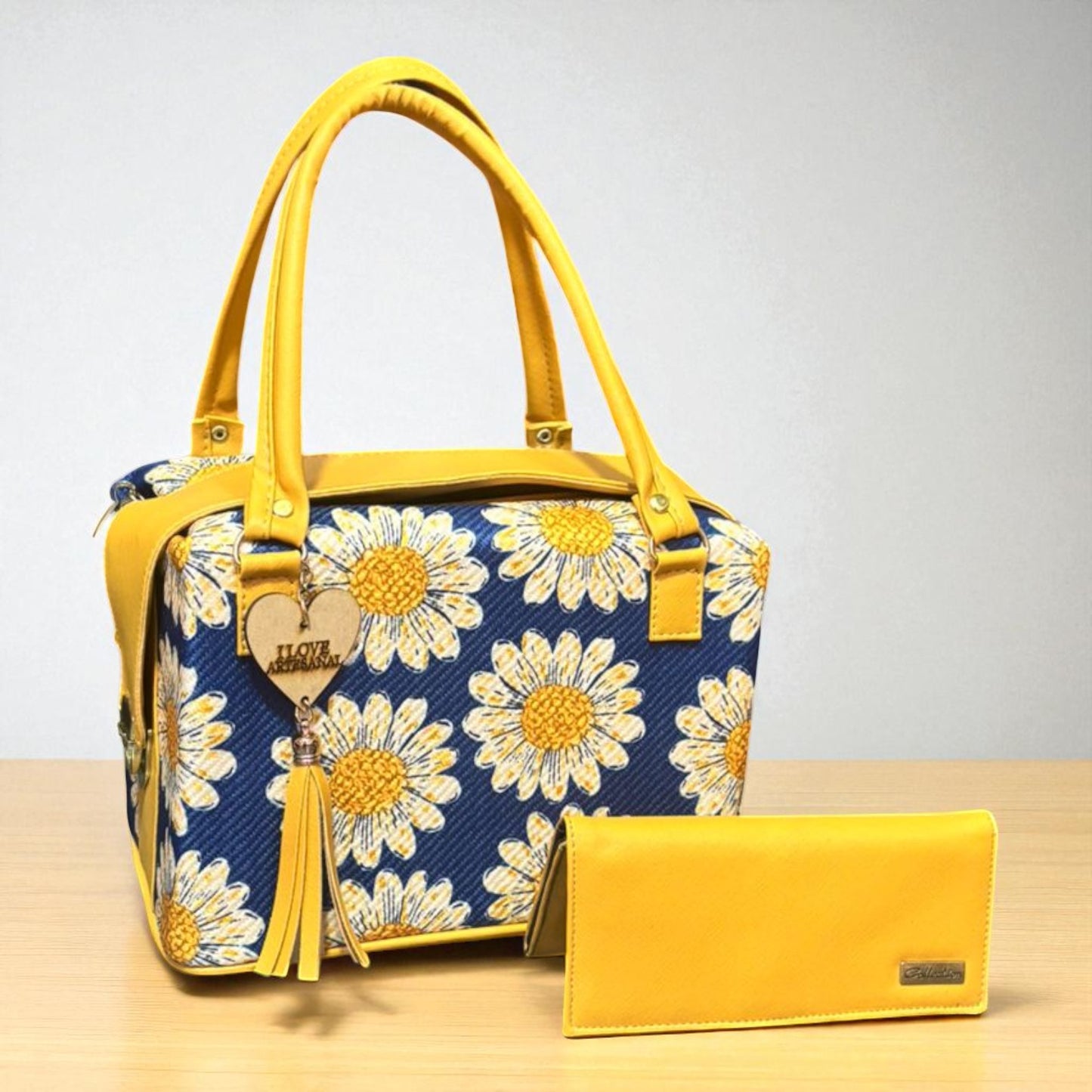 Bolsa ABIGAIL artesanal de girasoles ideal para mujer moderna
