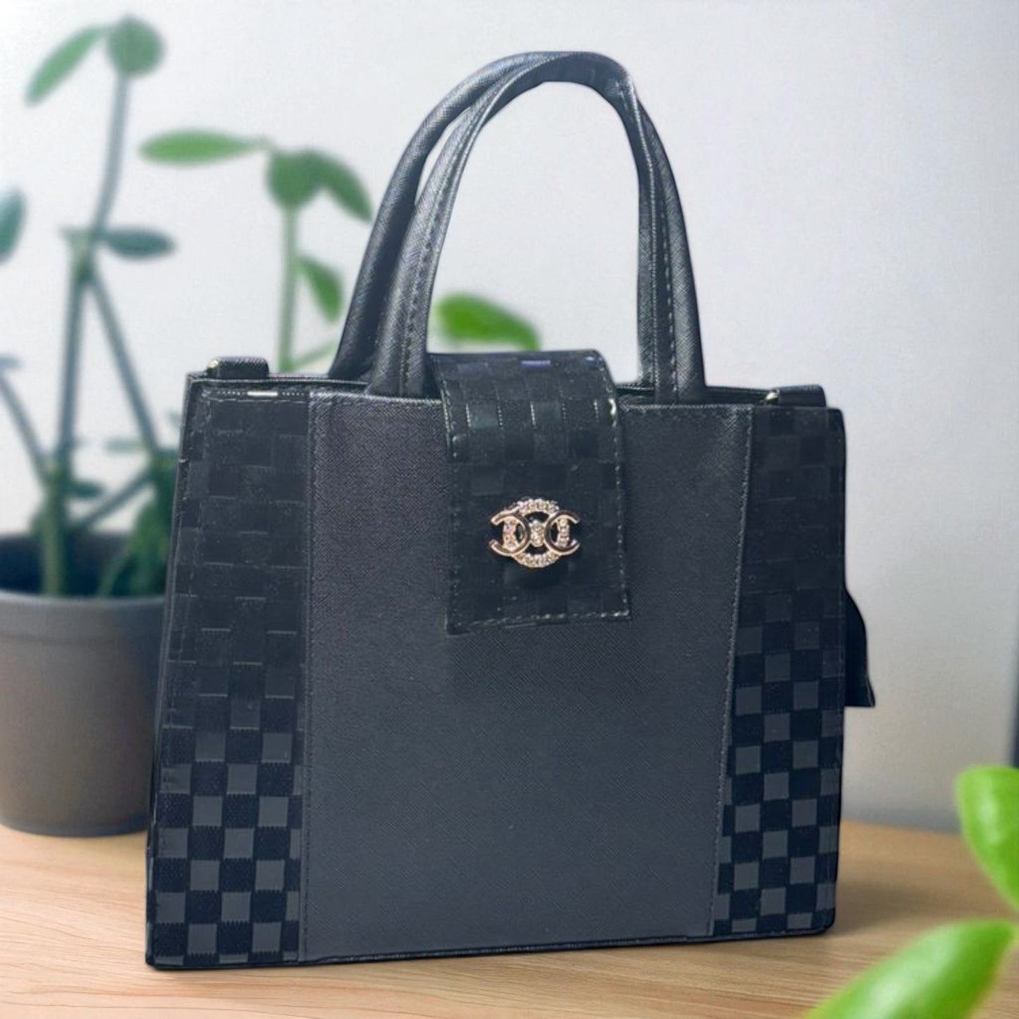 Bolsa ALMA Mediana Negra con Animal Print Vaca | Elegante y Moderna | Moda Dama Casual y Formal