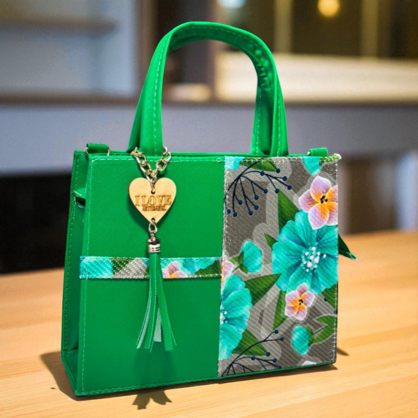 Bolsa AMALIA Mediana Negra con Diseño Floral Artesanal | Elegante y Colorida | Moda Dama Casual y Formal