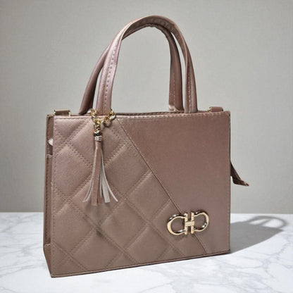 Bolsa ANAIS  Mediana Roja Elegante con Charm | Moda Dama Casual y Formal | Ideal Oficina y Eventos