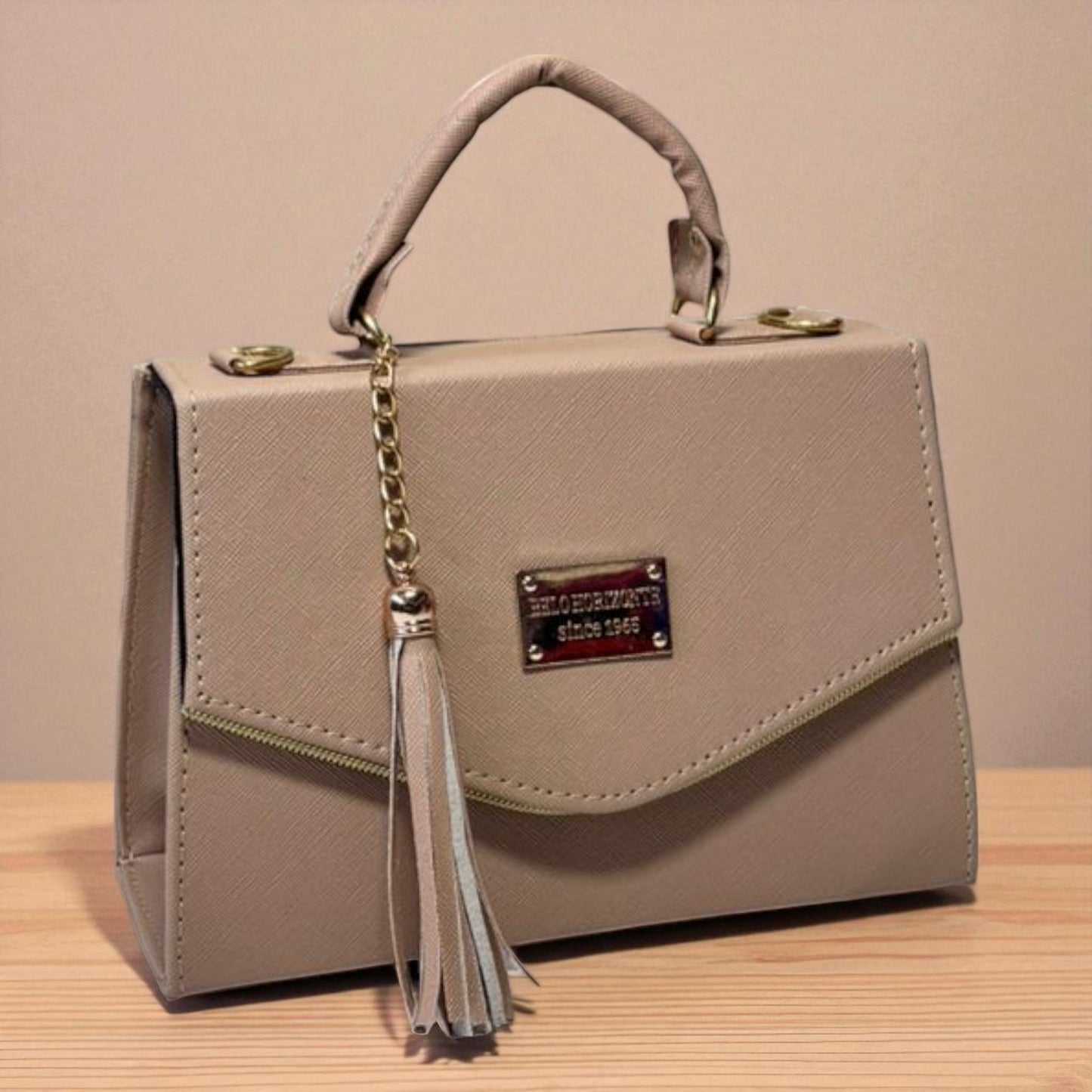 Bolsa ARLETTE Crossbody Azul Rey con Tassel Moderno – Mini Tote Elegante y Juvenil