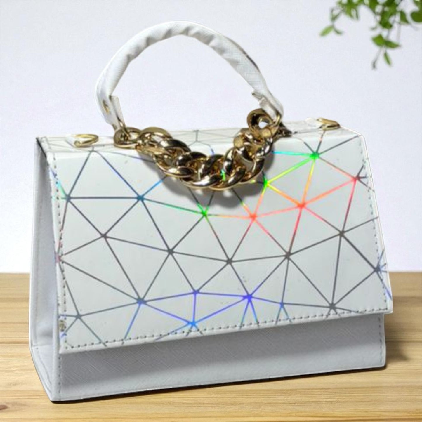 Bolsa ASIA Crossbody Fucsia con Cadena Dorada de Lujo – Mini Tote Elegante y Moderno