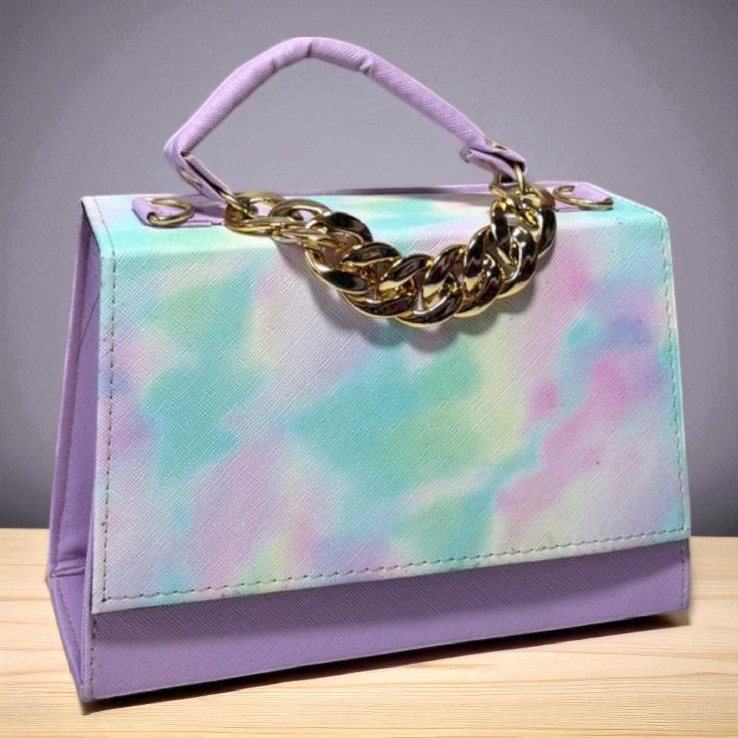 Bolsa ASIA Crossbody Fucsia con Cadena Dorada de Lujo – Mini Tote Elegante y Moderno