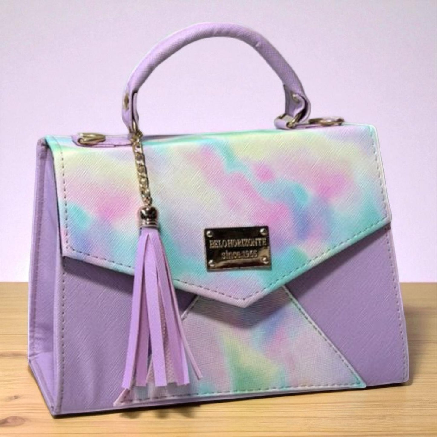 Bolsa AZENETH Crossbody Beige con Estilo Damero y Tassel Elegante – Mini Tote de Moda