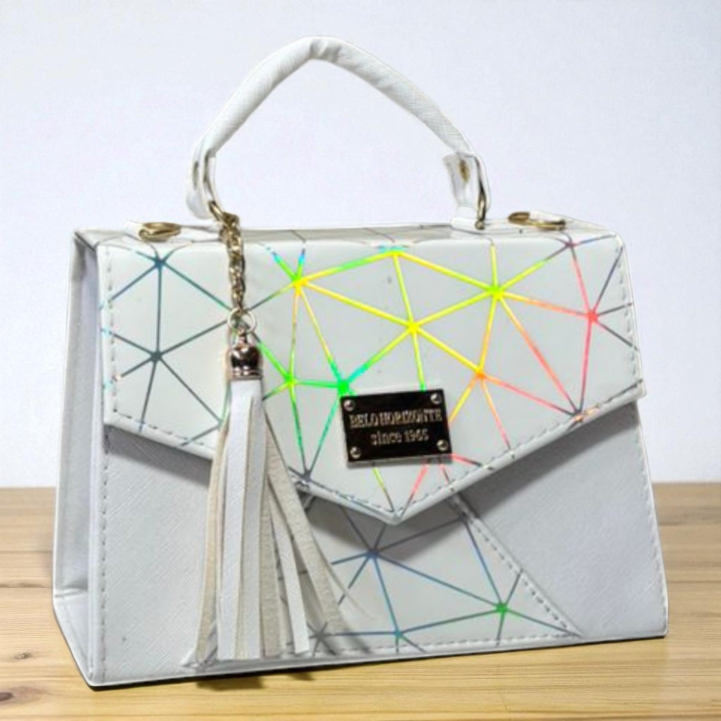 Bolsa AZENETH Crossbody Beige con Estilo Damero y Tassel Elegante – Mini Tote de Moda