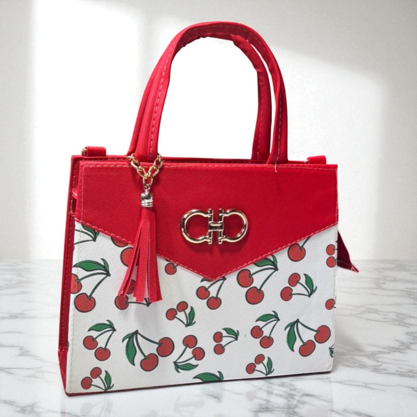 Bolsa BELINDA Mediana Roja con Estampado de Cerezas | Moderna y Juvenil | Moda Dama Casual y Divertida