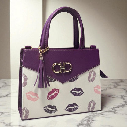 Bolsa BELINDA Mediana Roja con Estampado de Cerezas | Moderna y Juvenil | Moda Dama Casual y Divertida