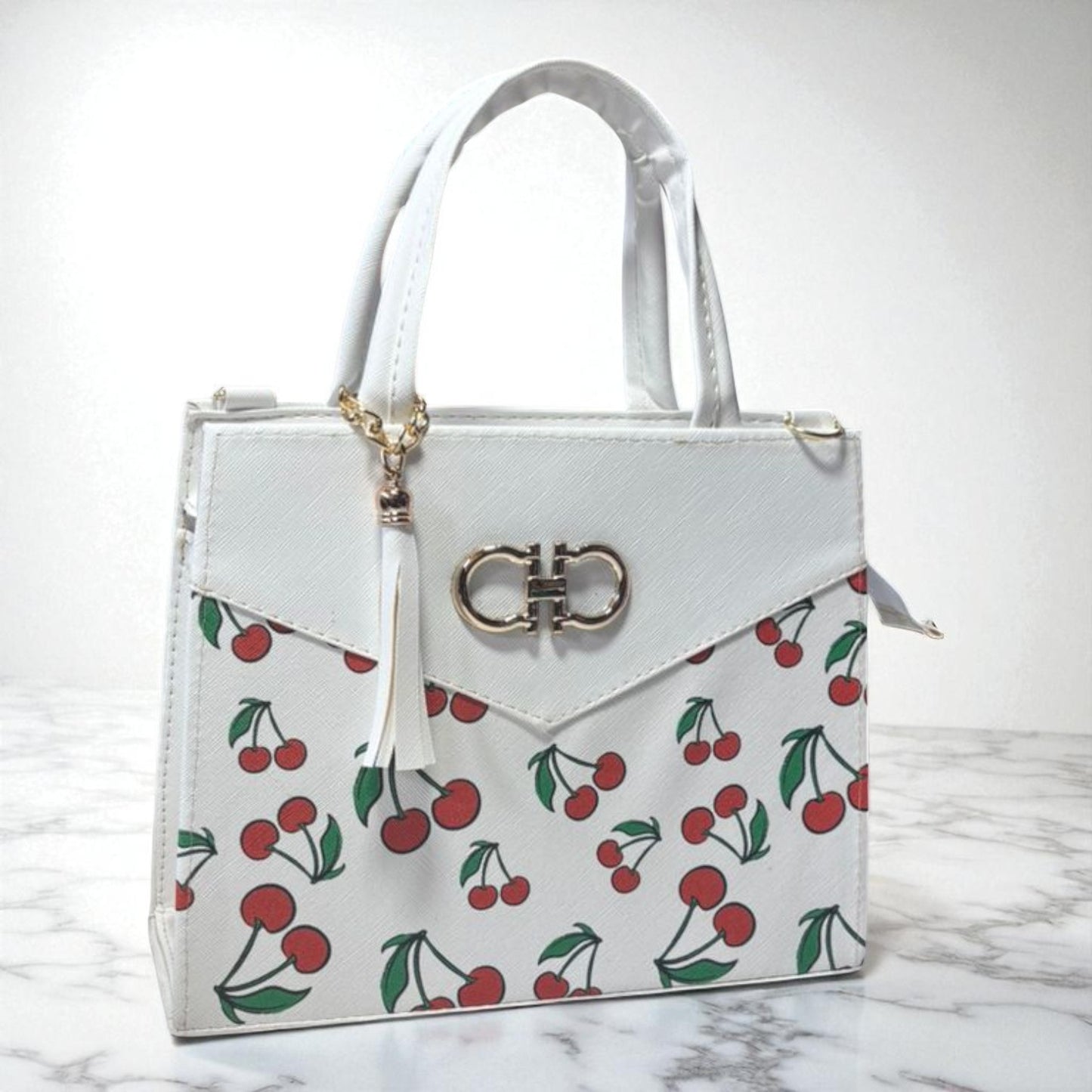 Bolsa BELINDA Mediana Roja con Estampado de Cerezas | Moderna y Juvenil | Moda Dama Casual y Divertida