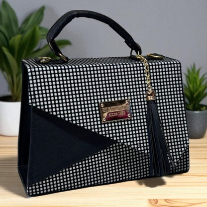 Bolsa CANDELA  Crossbody Tricolor Negro Naranja y Blanco con Tassel – Mini Tote Moderno y Elegante