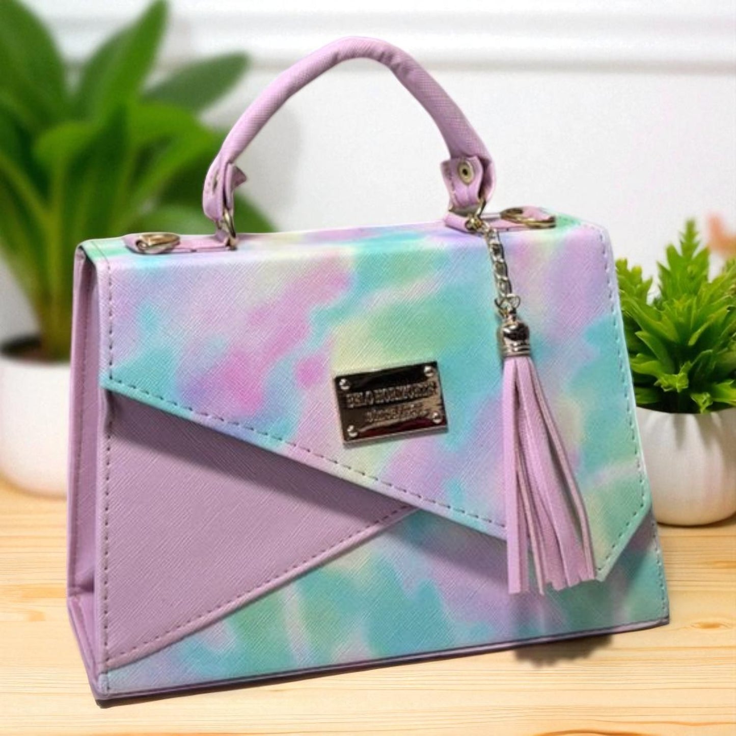 Bolsa CANDELA  Crossbody Tricolor Negro Naranja y Blanco con Tassel – Mini Tote Moderno y Elegante