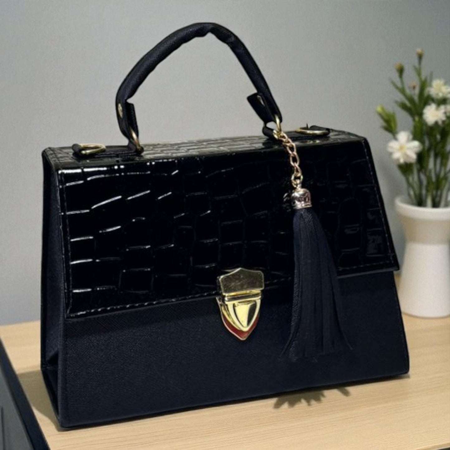 Bolsa CINTHIA Crossbody Rosa con Tassel Elegante – Mini Tote Femenino y Moderno