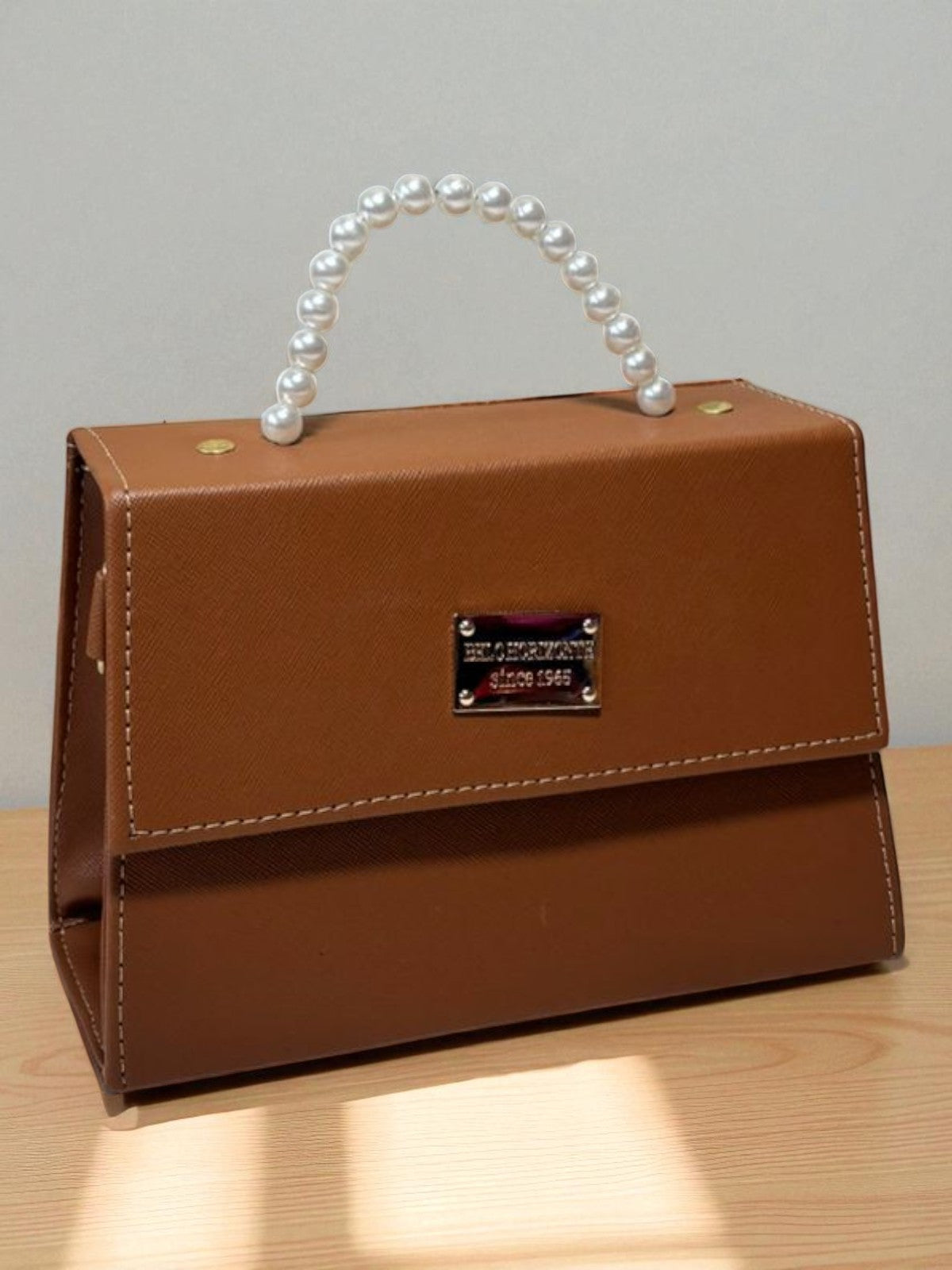 Bolsa CLARIDAD Crossbody Azul Rey con Asa de Perlas – Mini Tote Elegante y Moderno