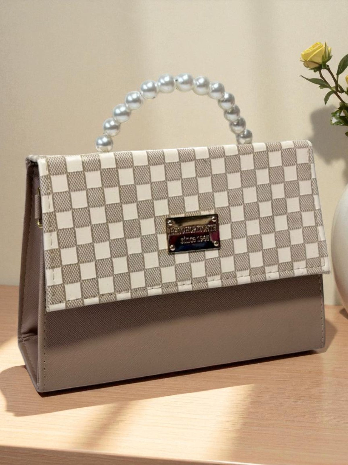 Bolsa CLARIDAD Crossbody Azul Rey con Asa de Perlas – Mini Tote Elegante y Moderno