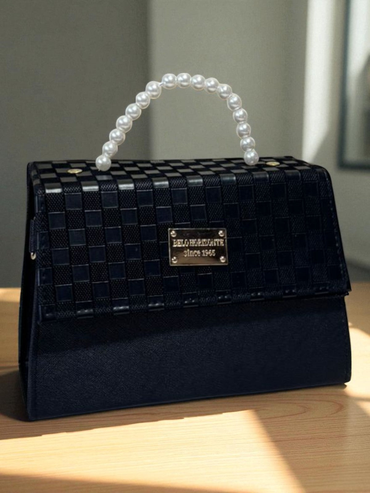 Bolsa CLARIDAD Crossbody Azul Rey con Asa de Perlas – Mini Tote Elegante y Moderno