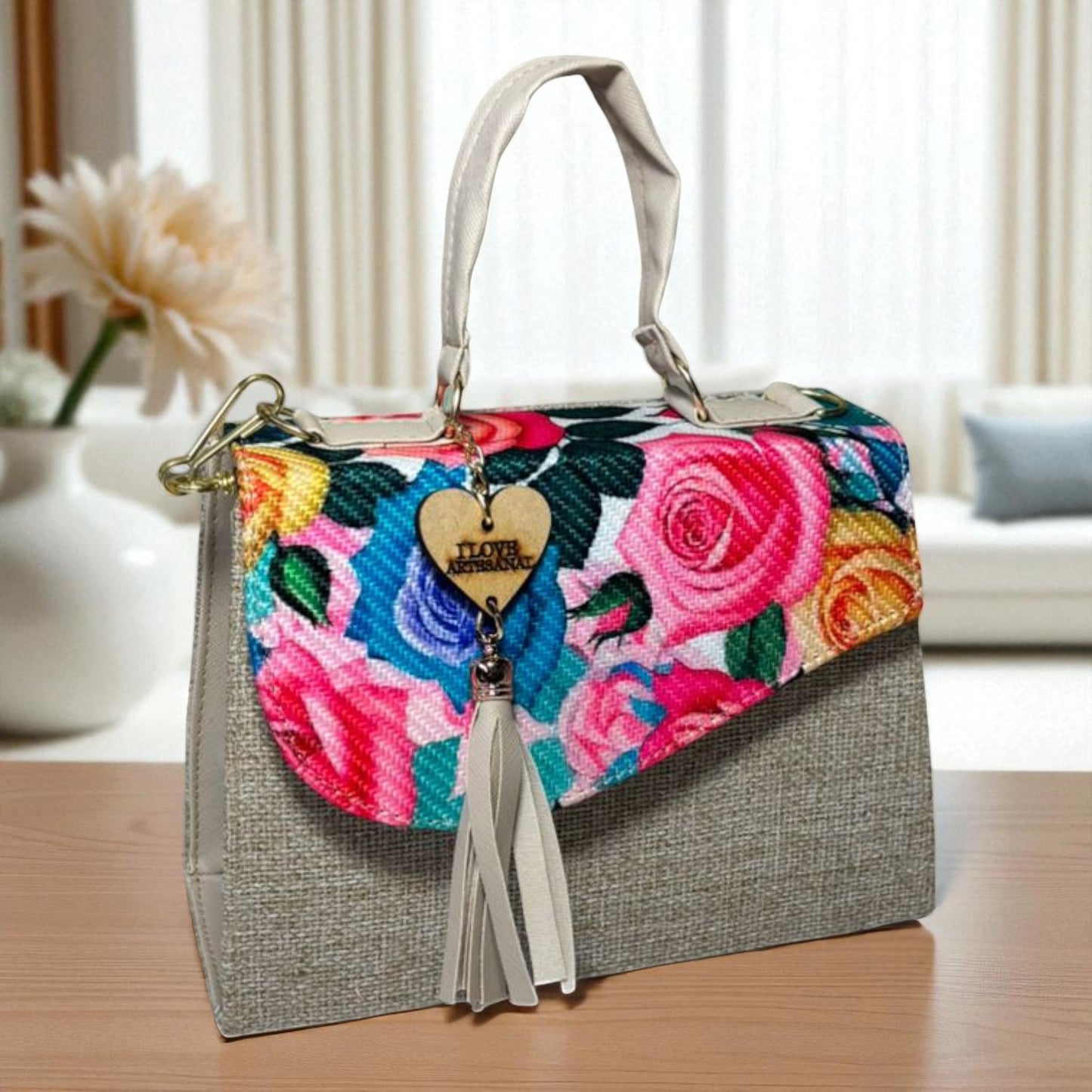 Bolsa CONCEPCION Crossbody Artesanal con Bordado Floral Multicolor – Mini Tote Mexicano de Moda