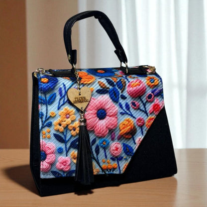 Bolsa CONCEPCION Crossbody Artesanal con Bordado Floral Multicolor – Mini Tote Mexicano de Moda