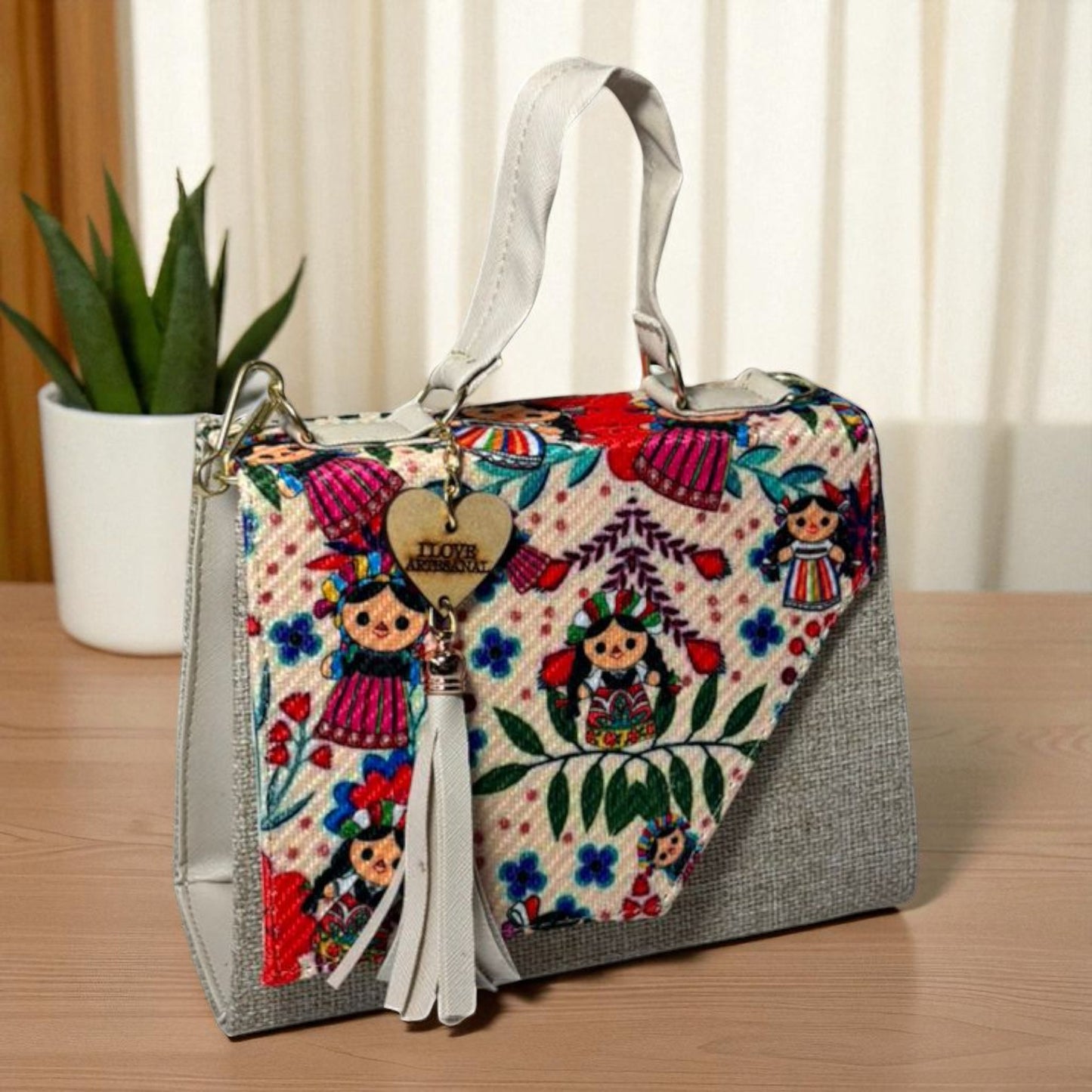 Bolsa CONCEPCION Crossbody Artesanal con Bordado Floral Multicolor – Mini Tote Mexicano de Moda