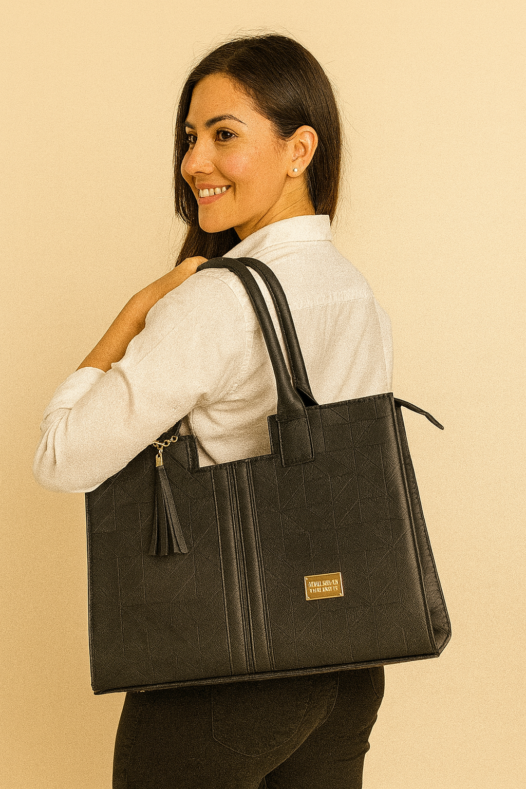 Bolsa de dama LUCIA color vino geométrica elegante grande resistente moda casual oficina