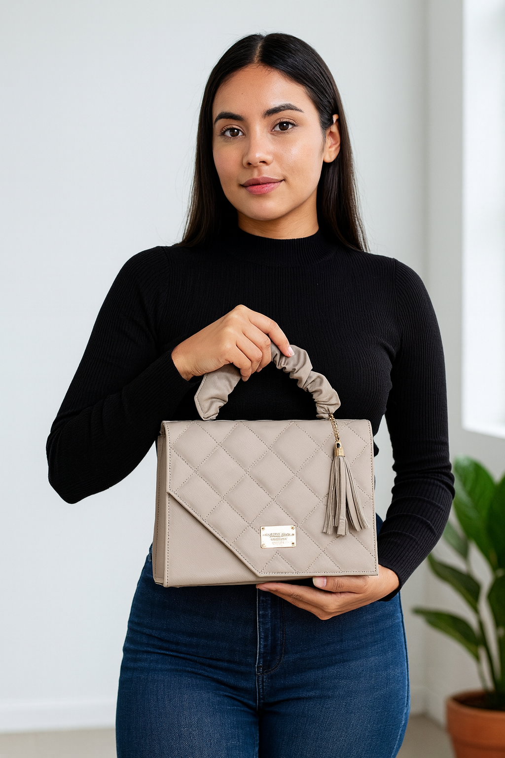 Bolsa holográfica geométrica blanca dama MIRIAM moderna elegante asa scrunchy con cierre