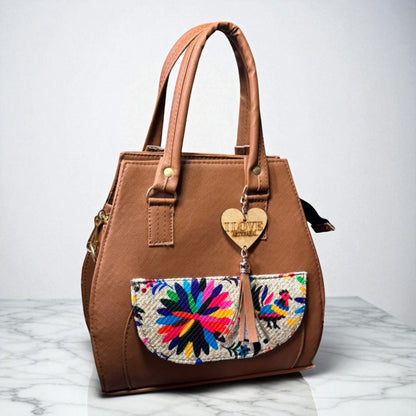 Bolsa ESMERALDA Mediana Negra con Detalle Bordado Blanco y Negro | Artesanal y Elegante | Moda Dama Casual y Oficina
