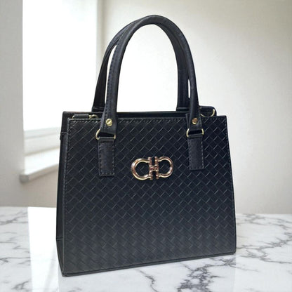 Bolsa ESTELA Mediana Blanca con Estampado de Besos | Moderna y Juvenil | Moda Dama Casual y Divertida