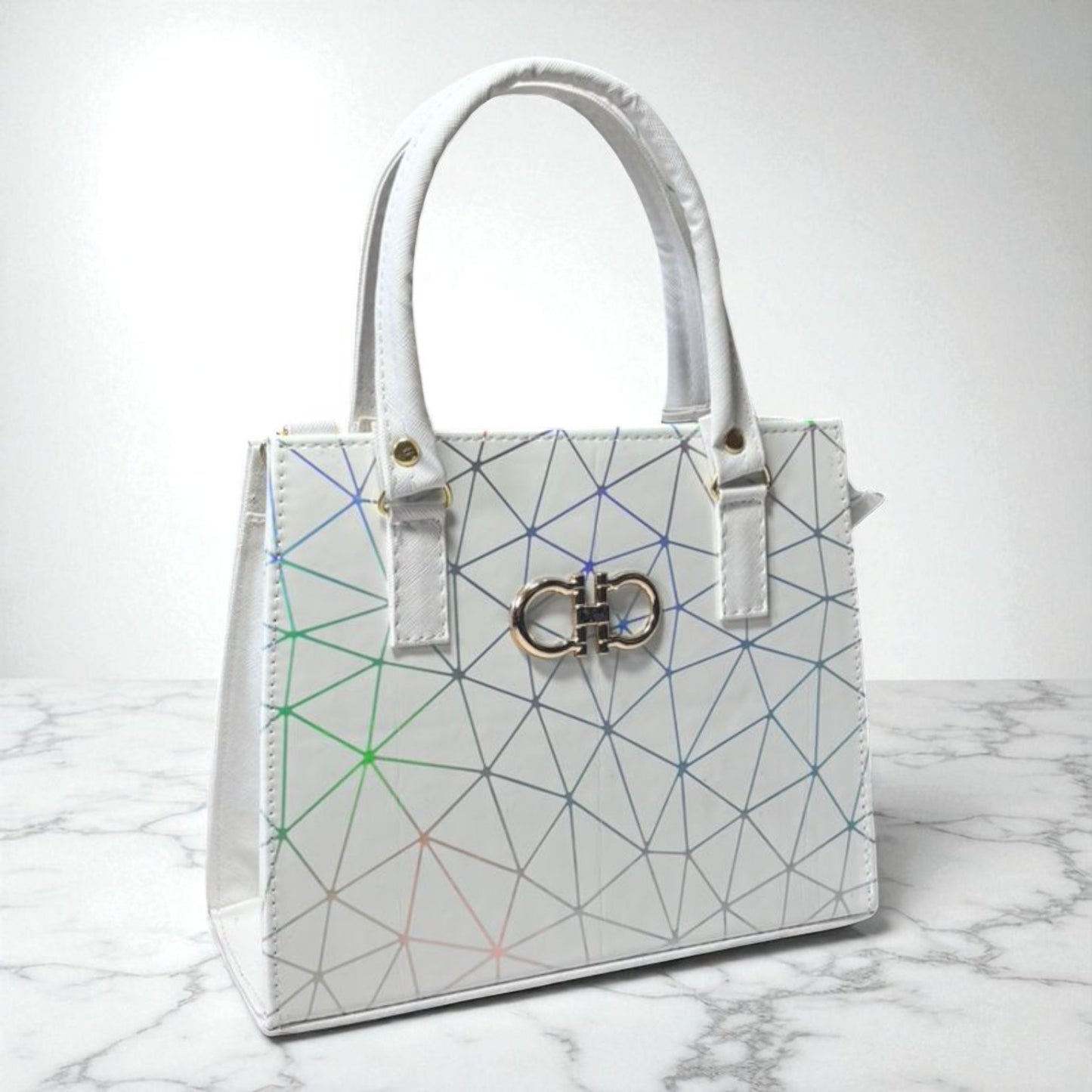 Bolsa ESTELA Mediana Blanca con Estampado de Besos | Moderna y Juvenil | Moda Dama Casual y Divertida