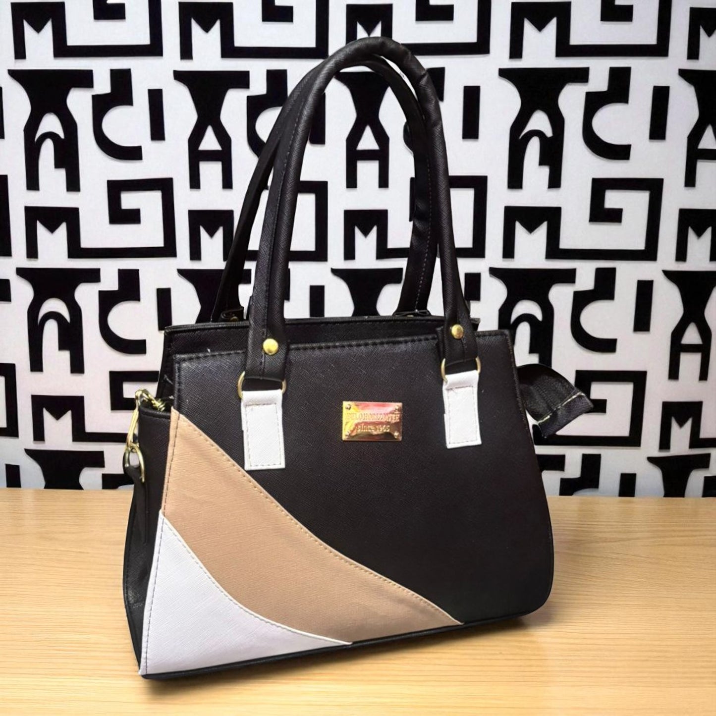 Bolsa ILIANA Mediana Beige con Detalles Verde y Blanco | Elegante y Moderna | Moda Dama Casual y Oficina