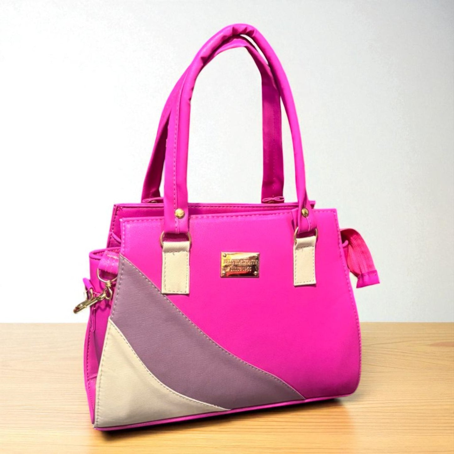 Bolsa ILIANA Mediana Beige con Detalles Verde y Blanco | Elegante y Moderna | Moda Dama Casual y Oficina