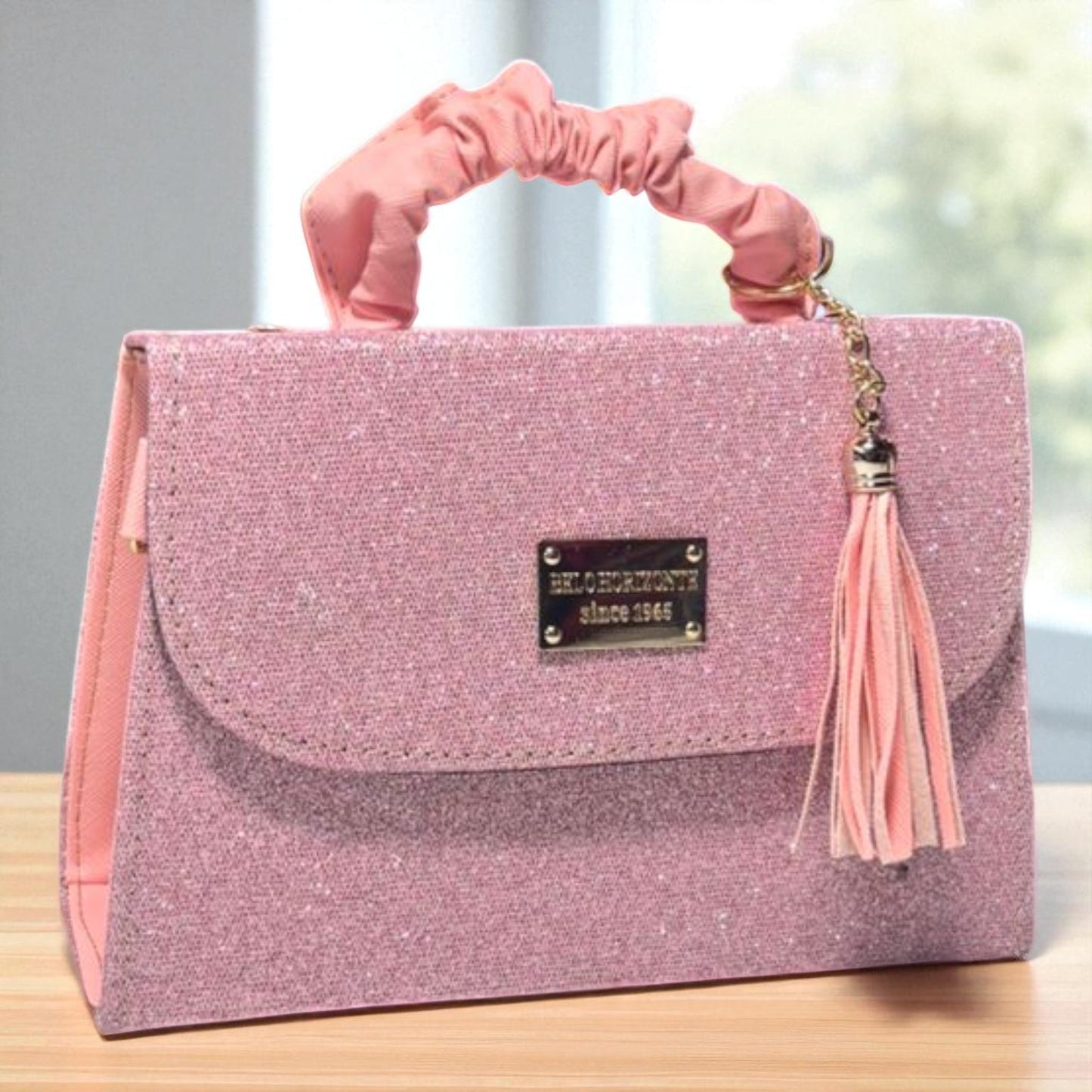 Bolsa JOSEFINA Crossbody Holográfica con Asa Lila y Tassel – Mini Tote Futurista de Moda