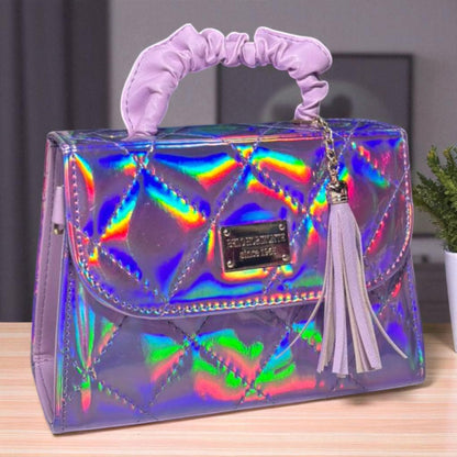 Bolsa JOSEFINA Crossbody Holográfica con Asa Lila y Tassel – Mini Tote Futurista de Moda