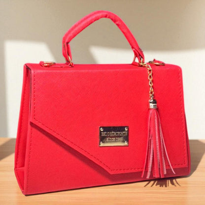 Bolsa LETICIA Crossbody Nude Acolchada con Tassel – Mini Tote Elegante y Versátil de Moda