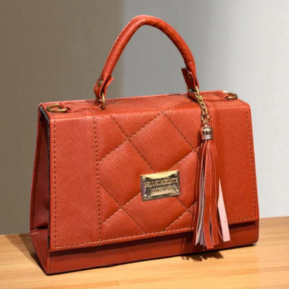 Bolsa LILIA Crossbody Lila con Estampado Tie-Dye Pastel y Tassel – Mini Tote Juvenil de Moda