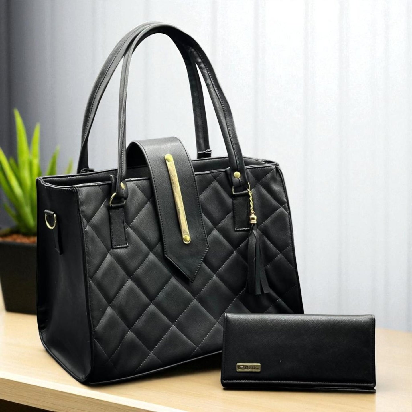 Bolsa de dama Patricia elegante moderna acolchada negra sintética alta calidad duradera