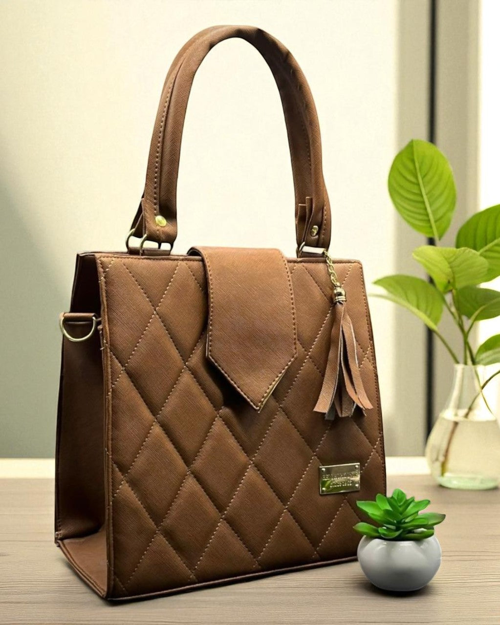 Bolsa de dama Danie elegante moderna acolchada café sintética alta calidad duradera