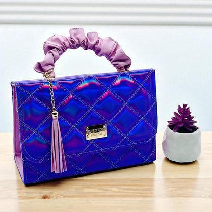 Bolsa holográfica de dama SANDY elegante con asa fruncida y diseño moderno