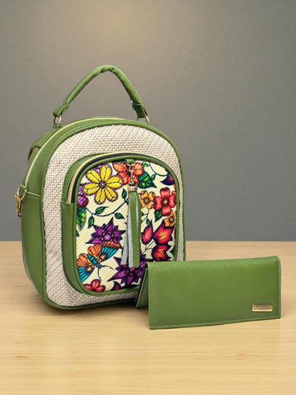 Mochila artesanal mujer FERNANDA tela bordada roja moderna con cierre y asa larga
