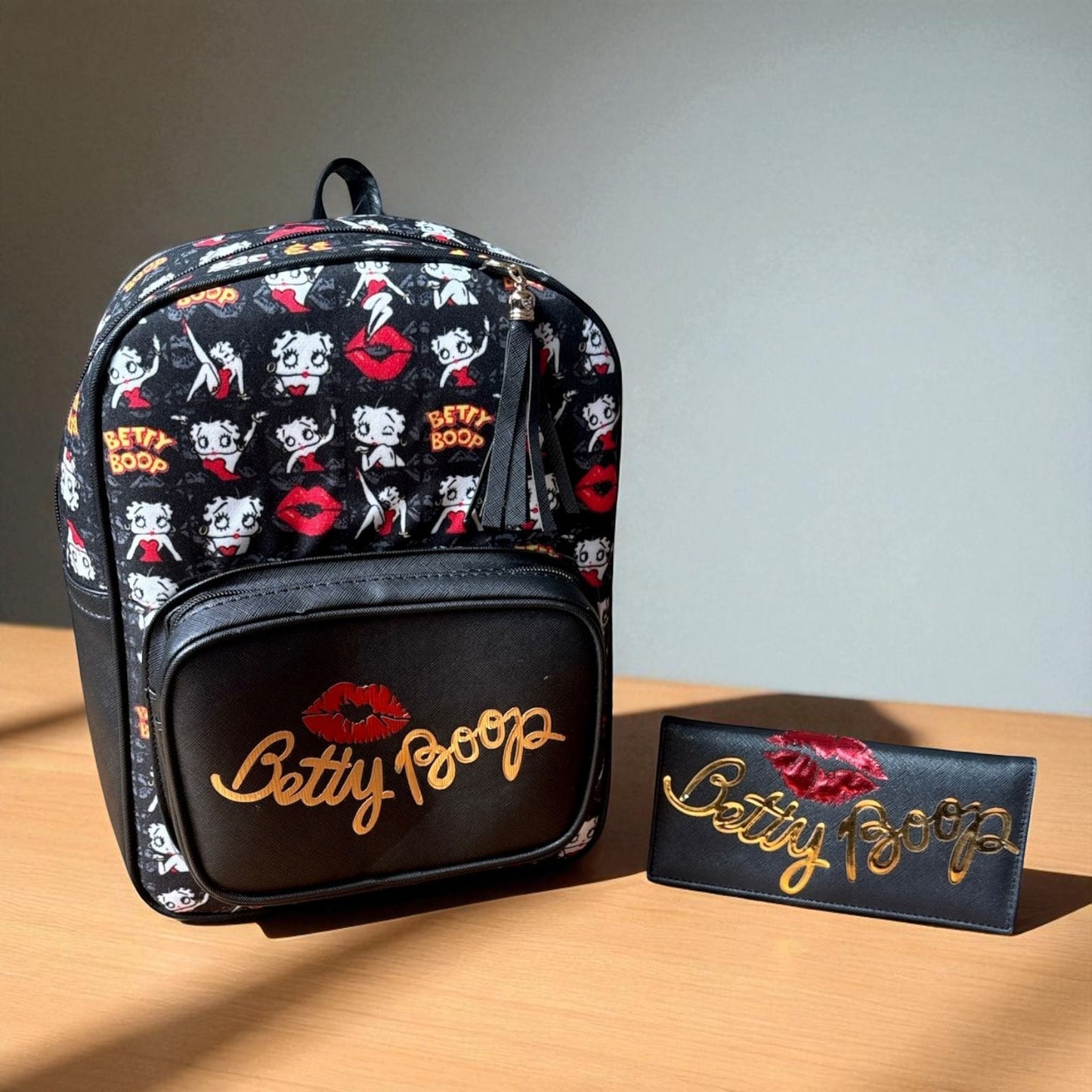 MOCHILA de dama Personajes divertida moderna exclusiva morada sintética alta calidad duradera