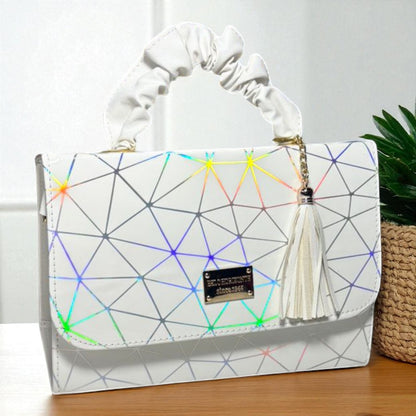 Bolsa holográfica de dama SANDY elegante con asa fruncida y diseño moderno