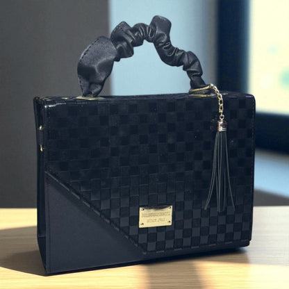 Bolsa holográfica geométrica blanca dama MIRIAM moderna elegante asa scrunchy con cierre