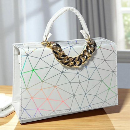 Bolsa de dama DORA beige elegante acolchada con cadena dorada lujo tendencia