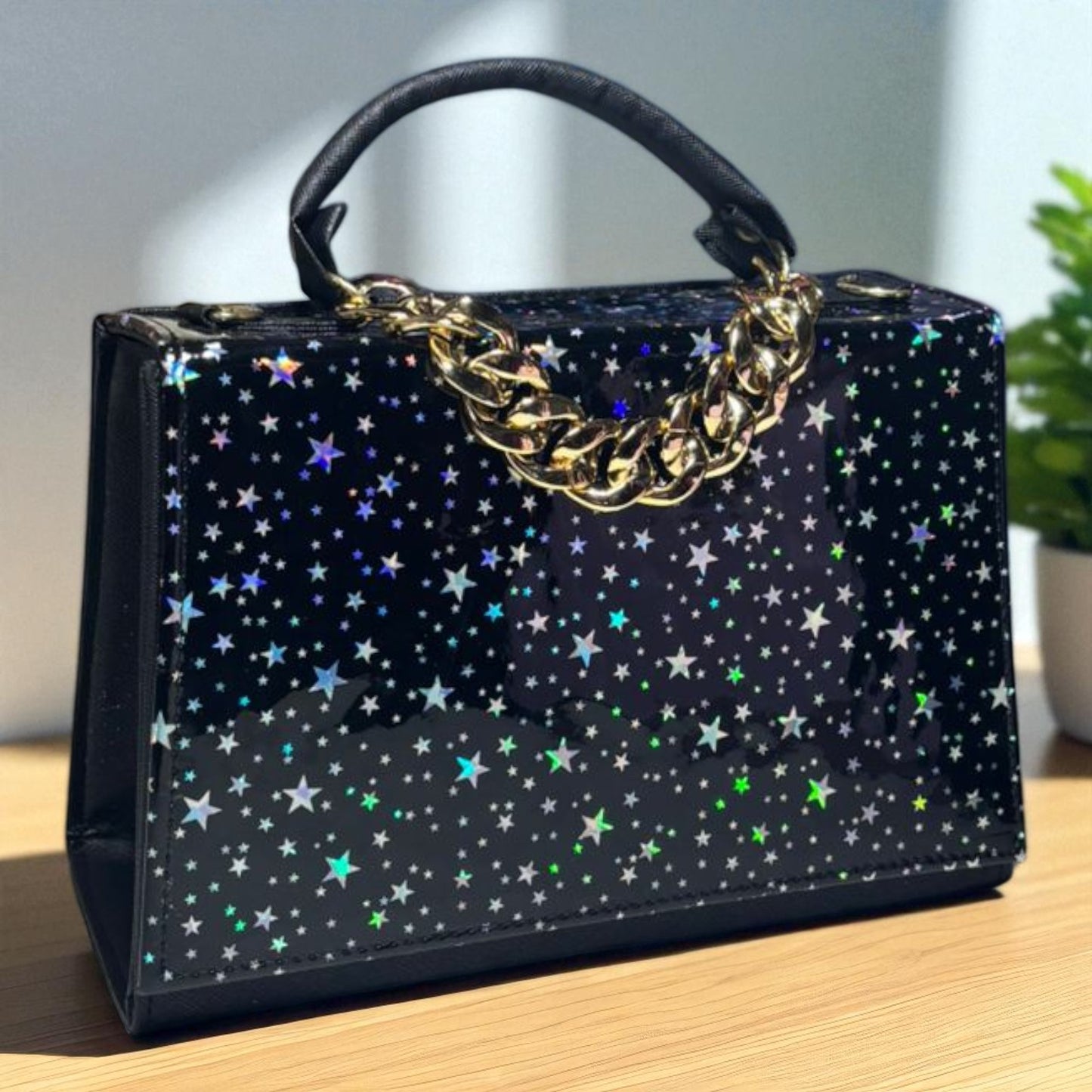 Bolsa de dama DORA beige elegante acolchada con cadena dorada lujo tendencia