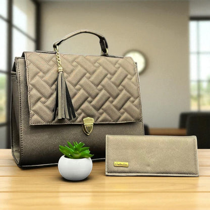 Bolsa de dama VANIA blanca elegante acolchada con asa corta y tassel moderno