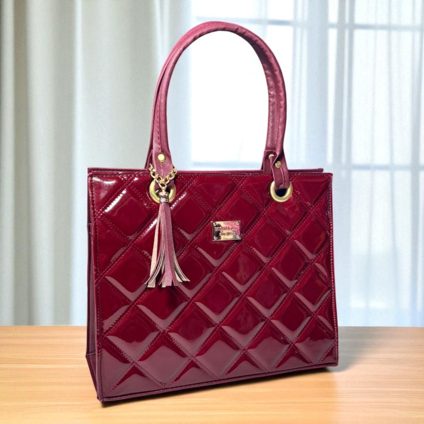 Bolsa negra MARTINA elegante charol dama lujo moderna con cierre segura resistente