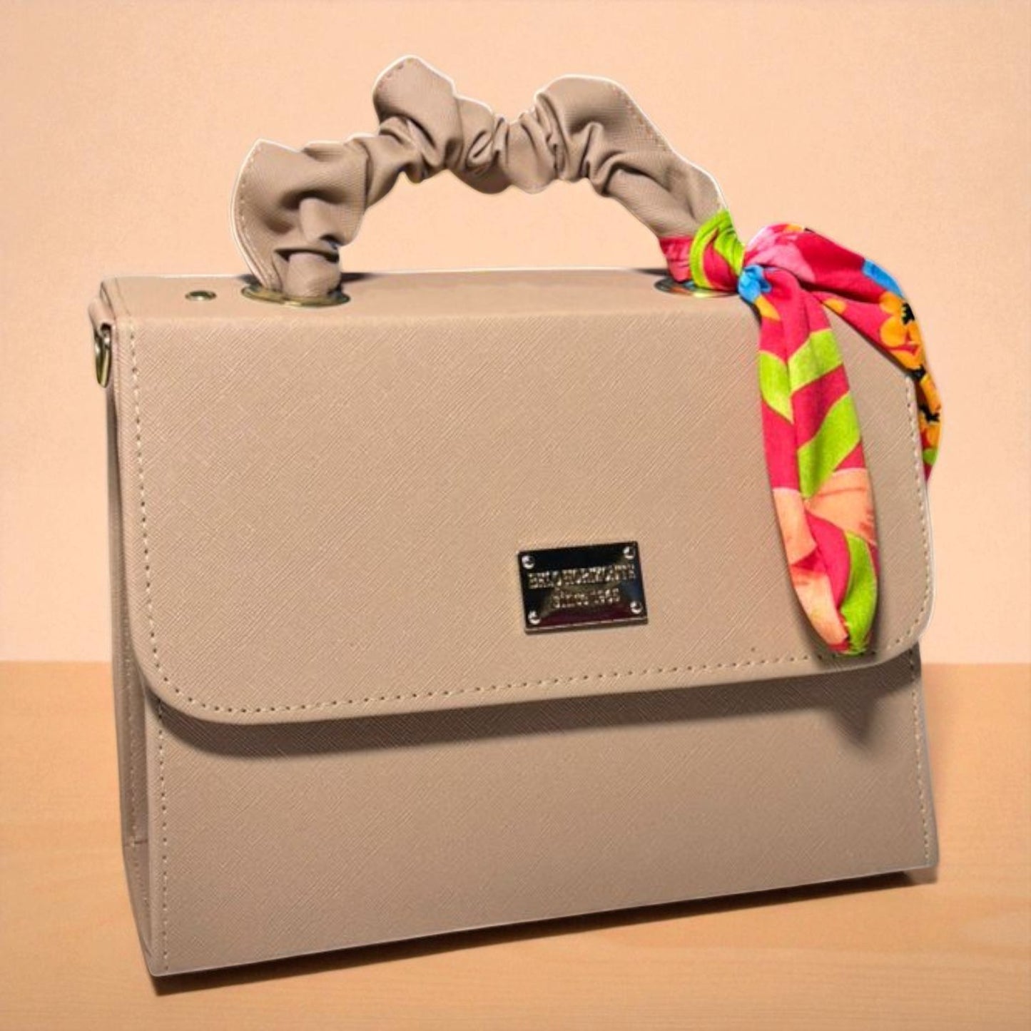 Bolsa negra MICHELLE  elegante de dama con pañuelo floral, moda casual y formal