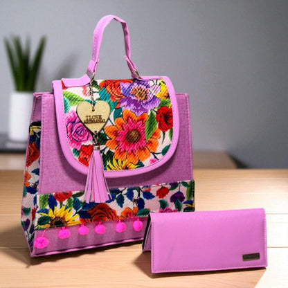 Bolsa mochila MAHANA  artesanal café con flores bordadas, elegante, colorida, grande, resistente y única